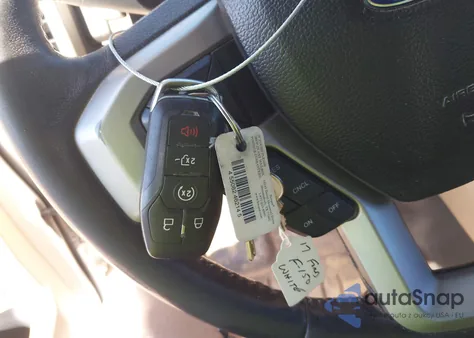 2017 Ford F-150 Lariat z USA, uszkodzony, nr VIN 1FTEW1EF7HKC61875